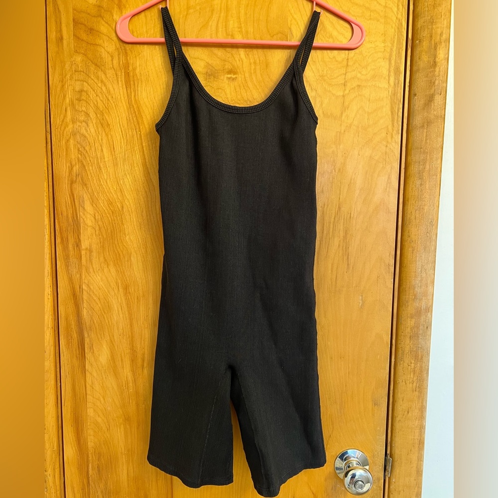 Black ARQ bike suit